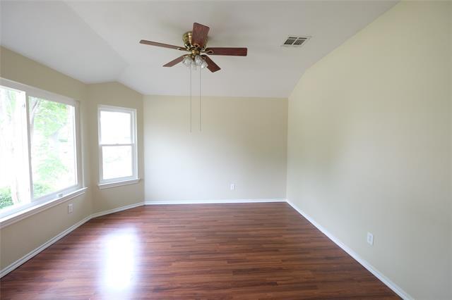 Building Photo - 3009 Eastwood Dr