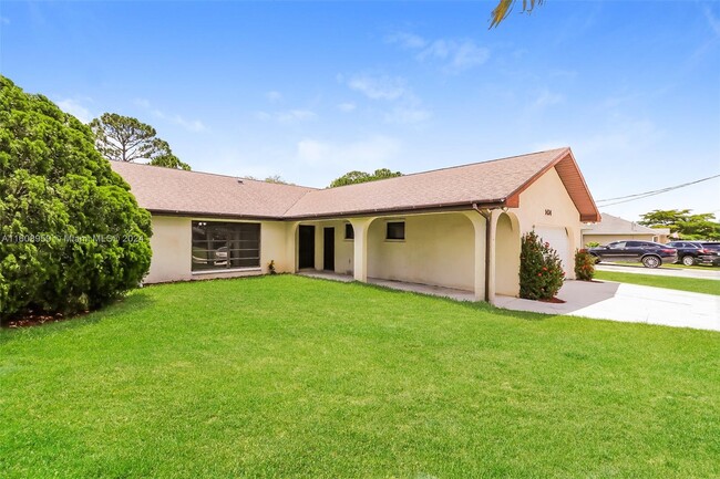 Foto del edificio - 1434 SW Broadview St