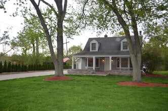 Building Photo - 1N037 Ethel St