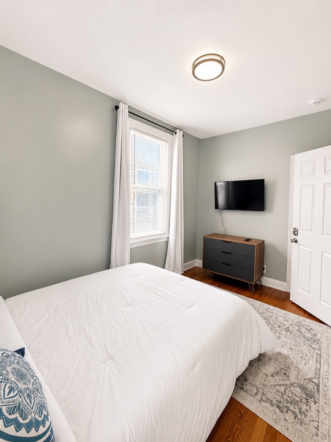 Photo - 92 Warner Ave (Jersey City, NJ) Apartments