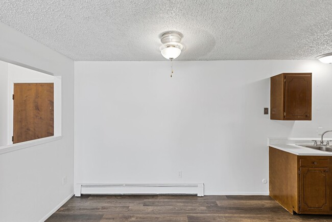 Interior Photo - Carriage House (Albion 64 LLC)