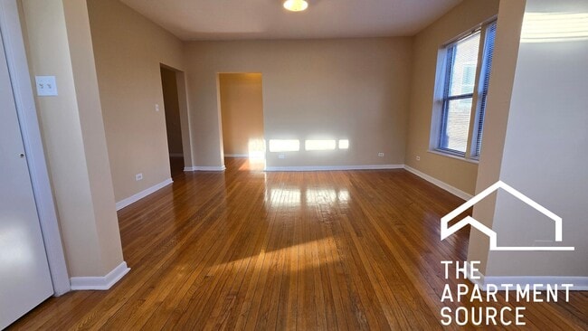 Foto del edificio - 7724 N Marshfield Ave