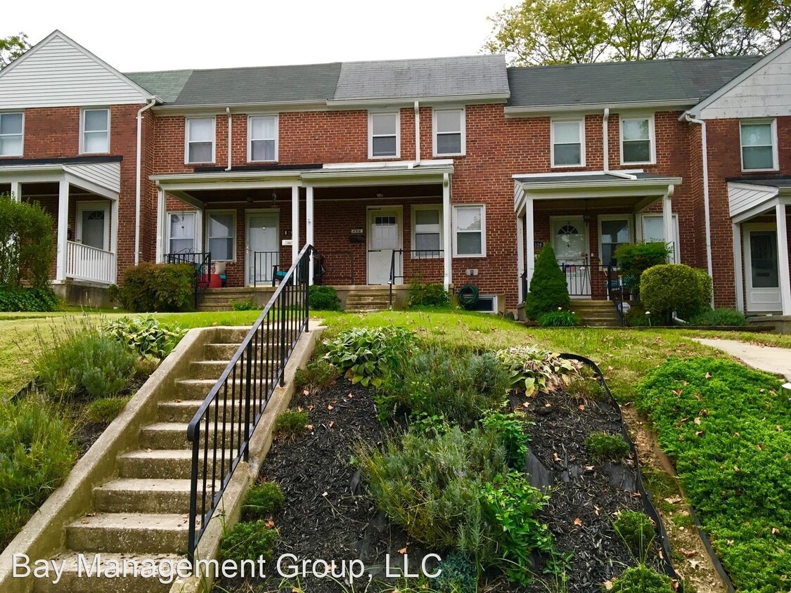 2 br, 1.5 bath House 8318 Bon Air Road House Rental in Parkville