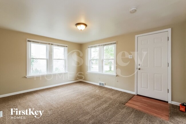 Foto del edificio - 519 S Elmwood Ave