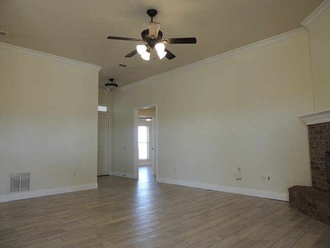Foto del edificio - 9912 Agave Ave