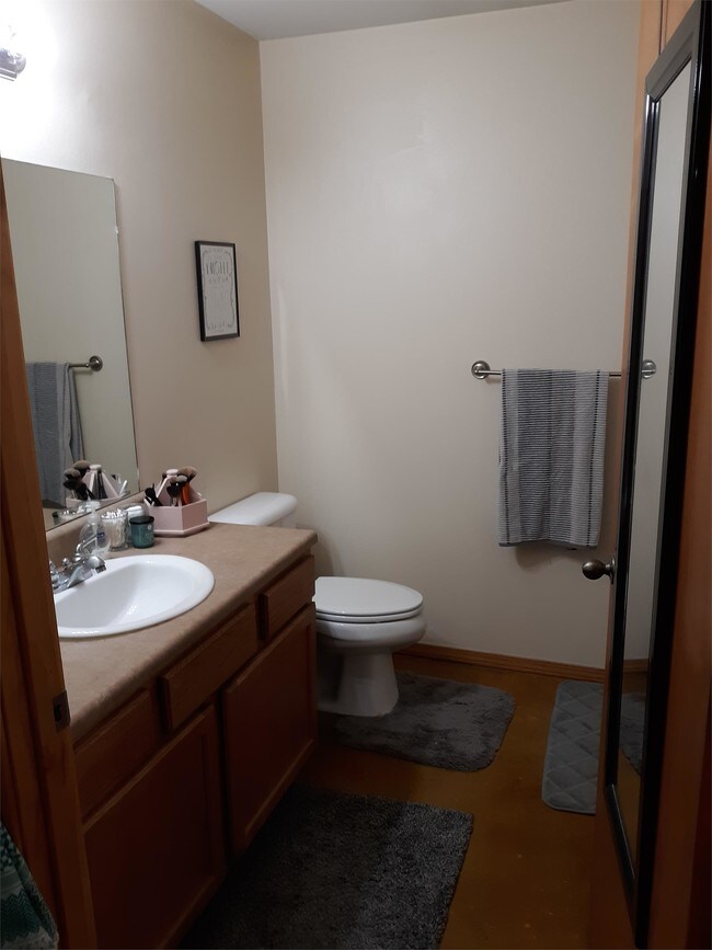 Photo - 210 S Husband St (Stillwater, OK) Townhome
