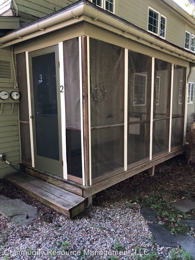 Foto del edificio - 2 br, 1 bath Apartment - 5 Corey Lane