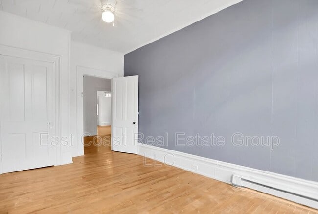Building Photo - 200 W Martin St