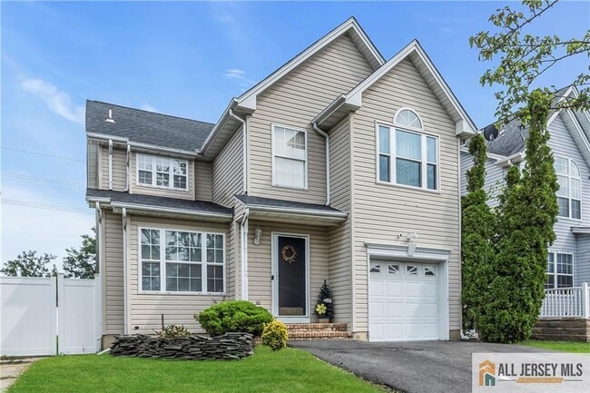 Building Photo - 77 Scarlet Dr