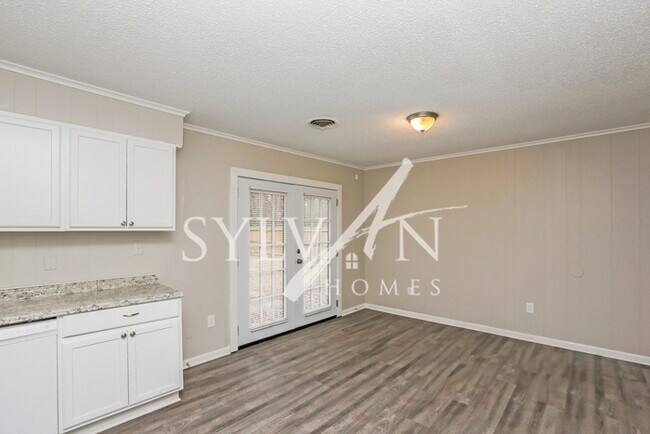 Building Photo - The Lifestyle You Deserve.