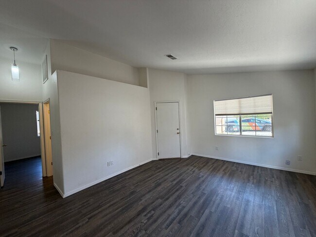 Foto del edificio - 6019 Full Moon Ave NW