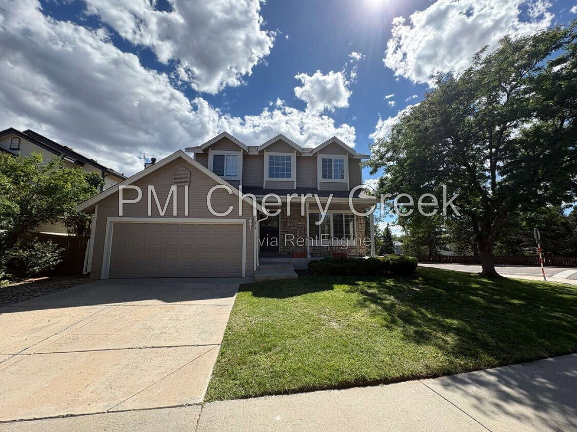 Photo - 812 Thames Street