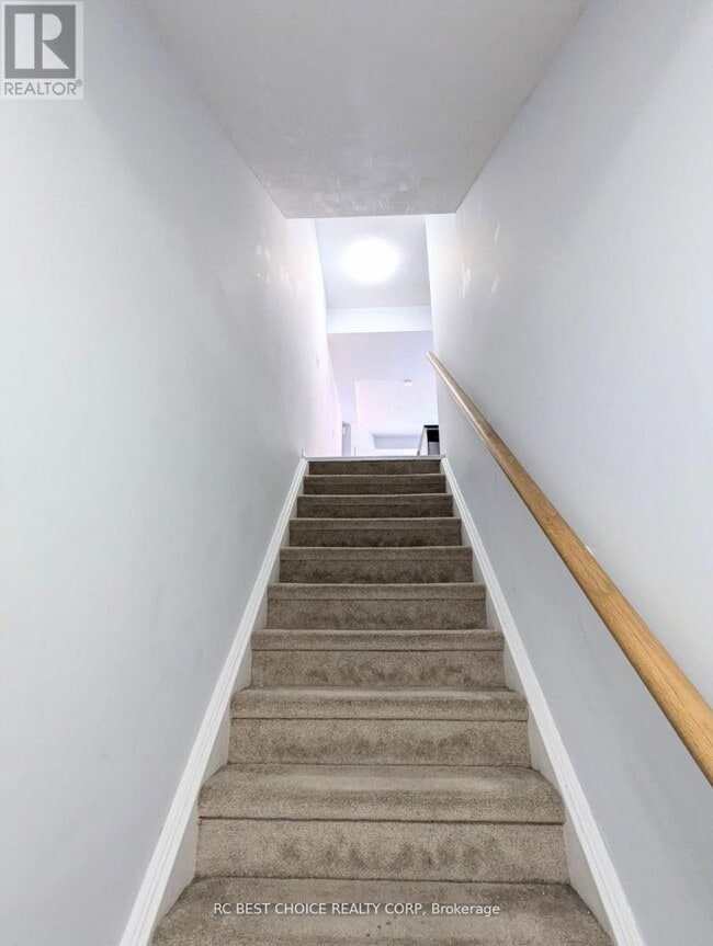 Building Photo - 22 Laidlaw St