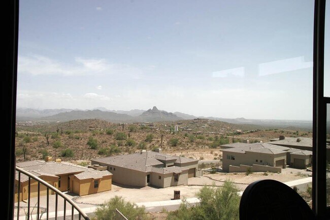 Building Photo - 10841 N Mountain Vista Ct
