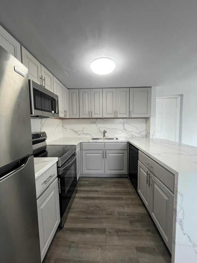 Foto del edificio - 1421 SE 2nd St