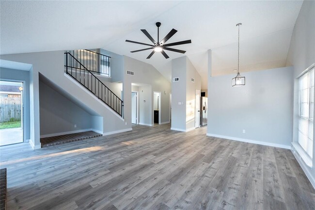 Foto del edificio - 4714 Glenvillage St
