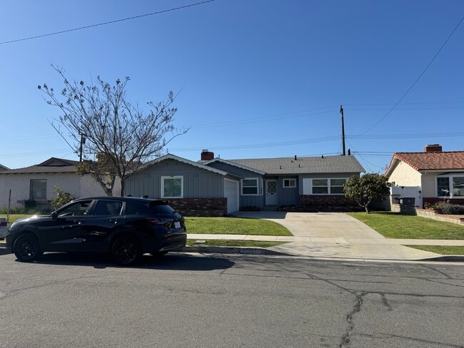 Photo - 20533 Eastwood Ave House