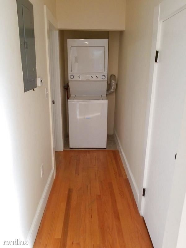 Building Photo - 3 br, 2 bath  - 10 Beacon Ter