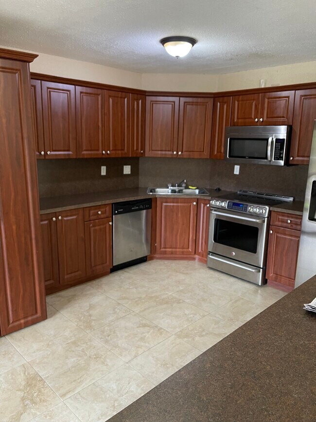 Foto del edificio - 6795 SW 132nd Ave