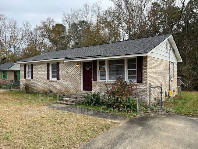 Building Photo - 996 Chester St