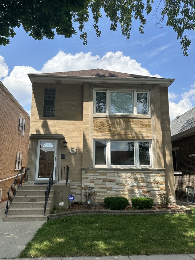 Foto principal - 5310 W Eddy St