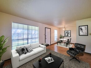 Building Photo - Carriage Park Apartments