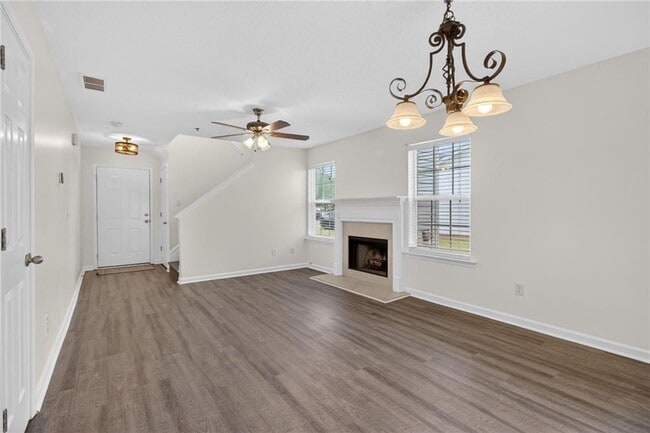 Building Photo - 275 Cottonwood Creek Cir