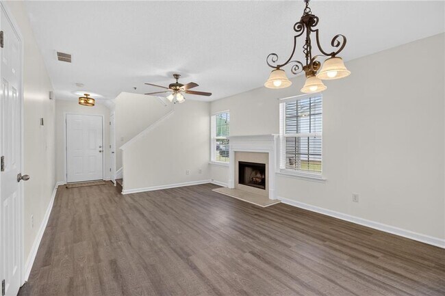 Foto del edificio - 275 Cottonwood Creek Cir
