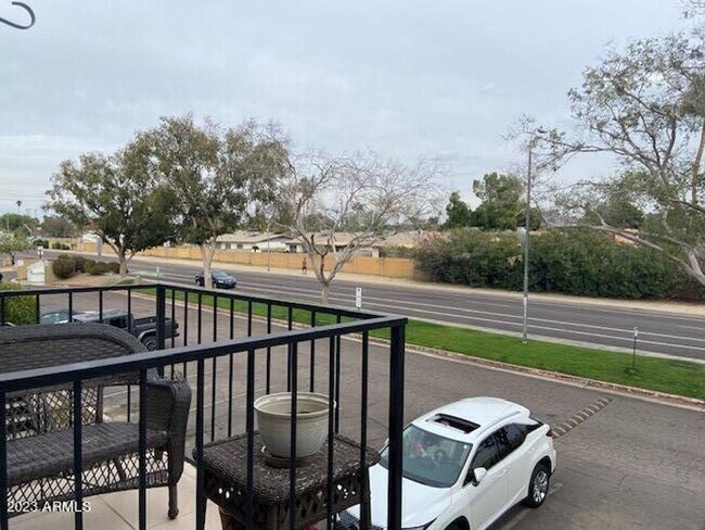 Foto del edificio - 2 bedroom @ 47th Ave & Olive