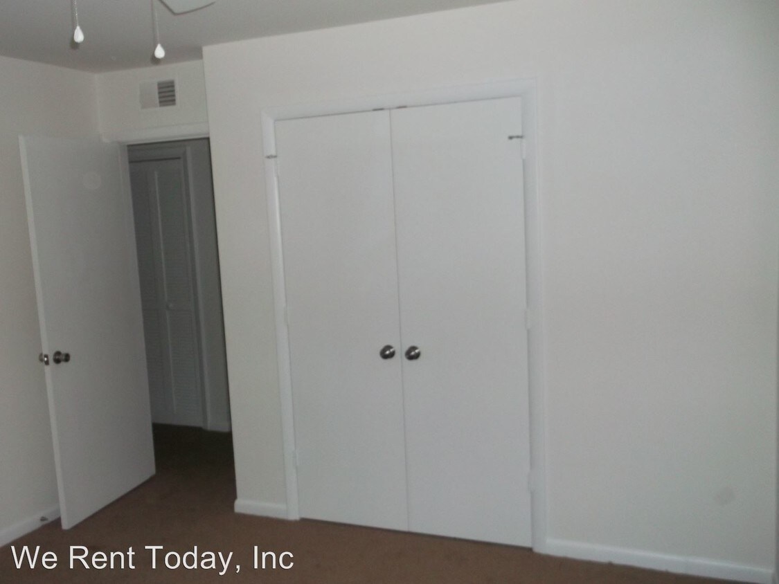 Foto del edificio - 2811 N Ohenry Blvd