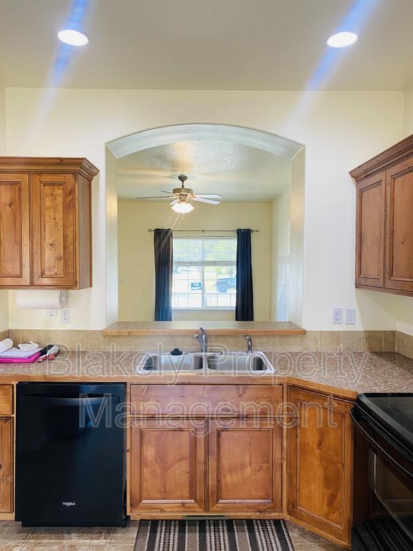 Building Photo - 5672 S Kimmer Cove Way
