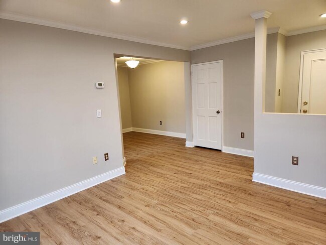Foto del edificio - 2610 Tunlaw Rd NW