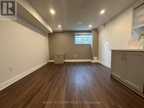 Building Photo - 481 Bergamot Ave