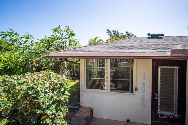Building Photo - 1 Bed/1 Bath Lanikai Cottage