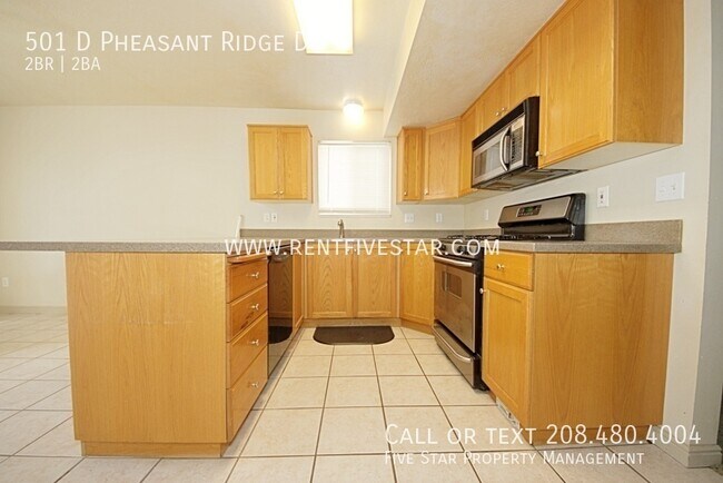 Foto del edificio - 501 Pheasant Ridge Dr