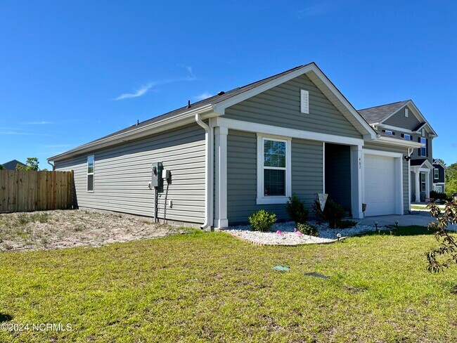 Building Photo - 407 Hope Ln