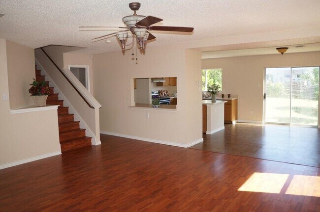 Foto del edificio - 2704 Vinson Ct