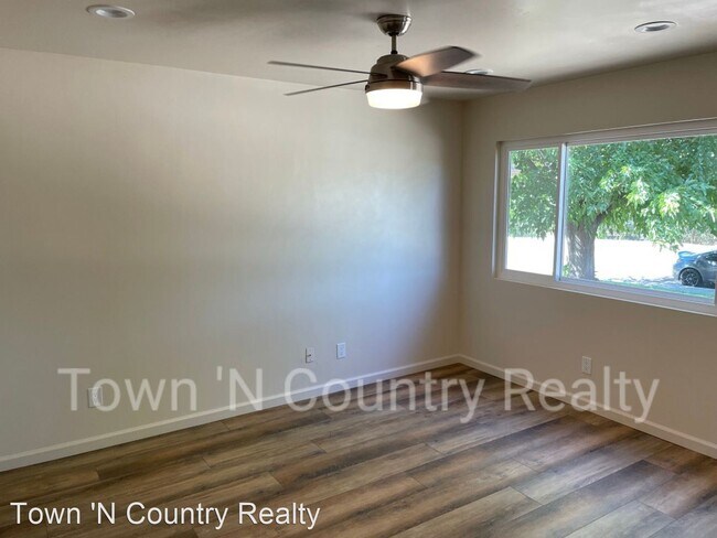 Foto del edificio - 2 br, 1 bath House - 950 Brookhill Dr.