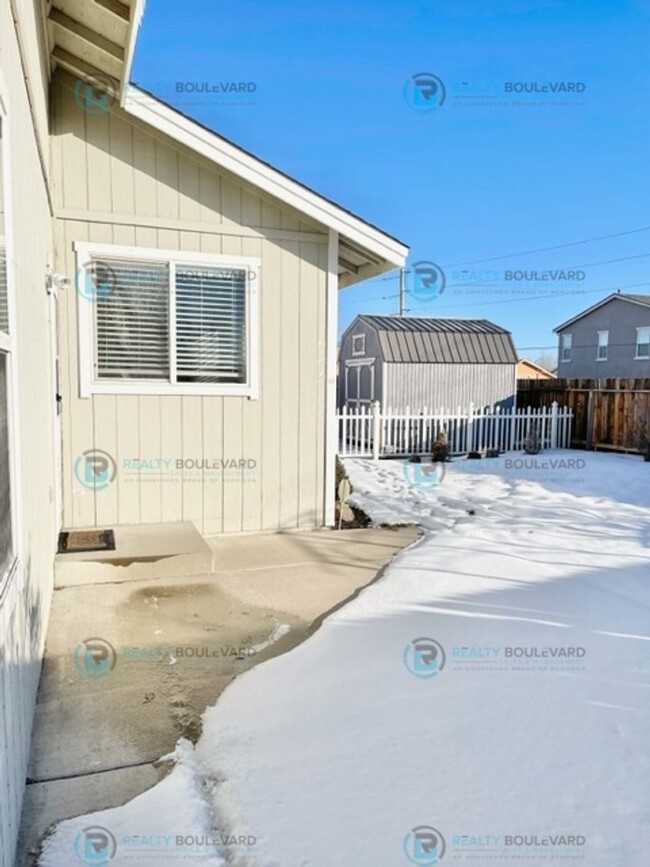 Building Photo - Charming 3-Bedroom Home in Sky Vista Villa...