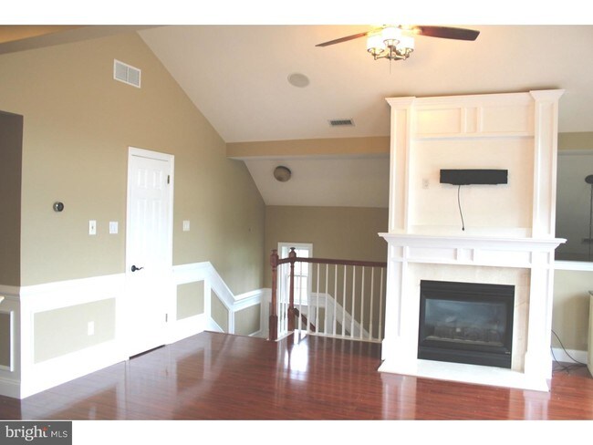 Building Photo - 307 Alexander Ct