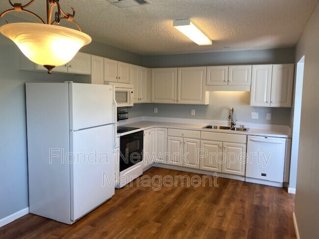 Building Photo - 11307 Hendon Dr