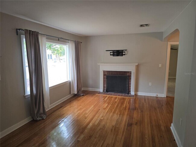 Foto del edificio - 1001 W Beacon Ave