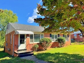 Building Photo - 1613 Sunbury Rd