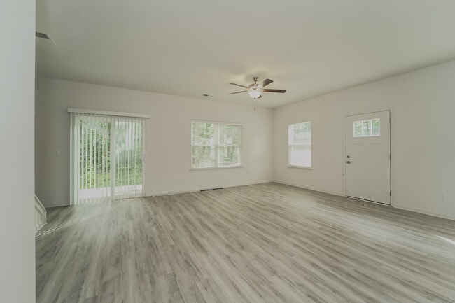 Building Photo - 620 Owen Blvd