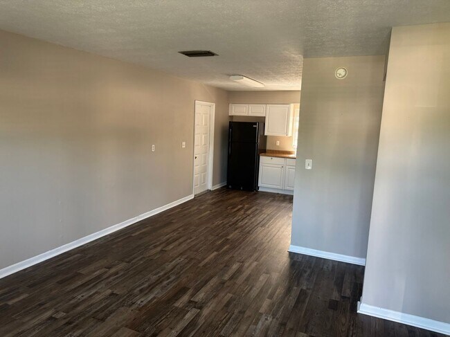 Foto del edificio - 9903 N Myrtle St