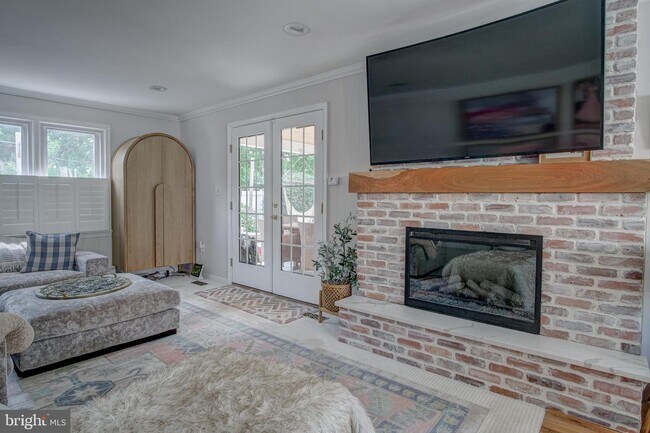 Foto del edificio - 4028 Maple St
