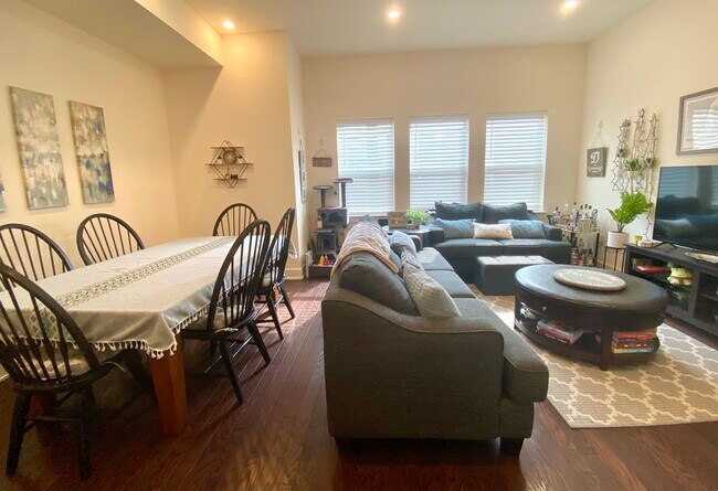 Dining Area and Living Room - 961 Shackamaxon St