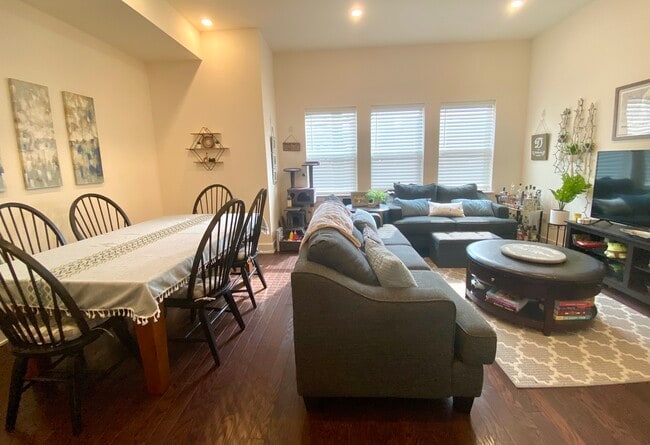 Dining Area and Living Room - 961 Shackamaxon St