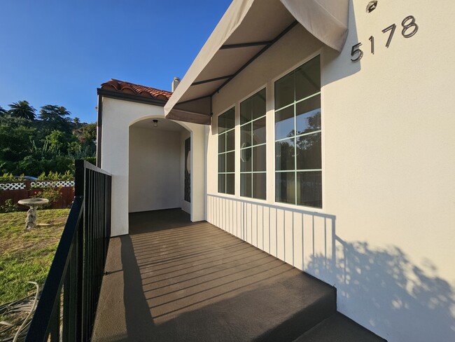 Foto del edificio - 5178 Caspar Ave