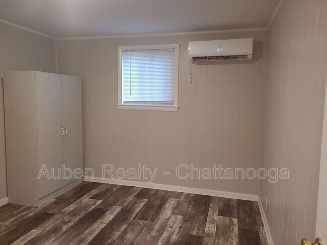 Foto del edificio - 564 Julian Rd